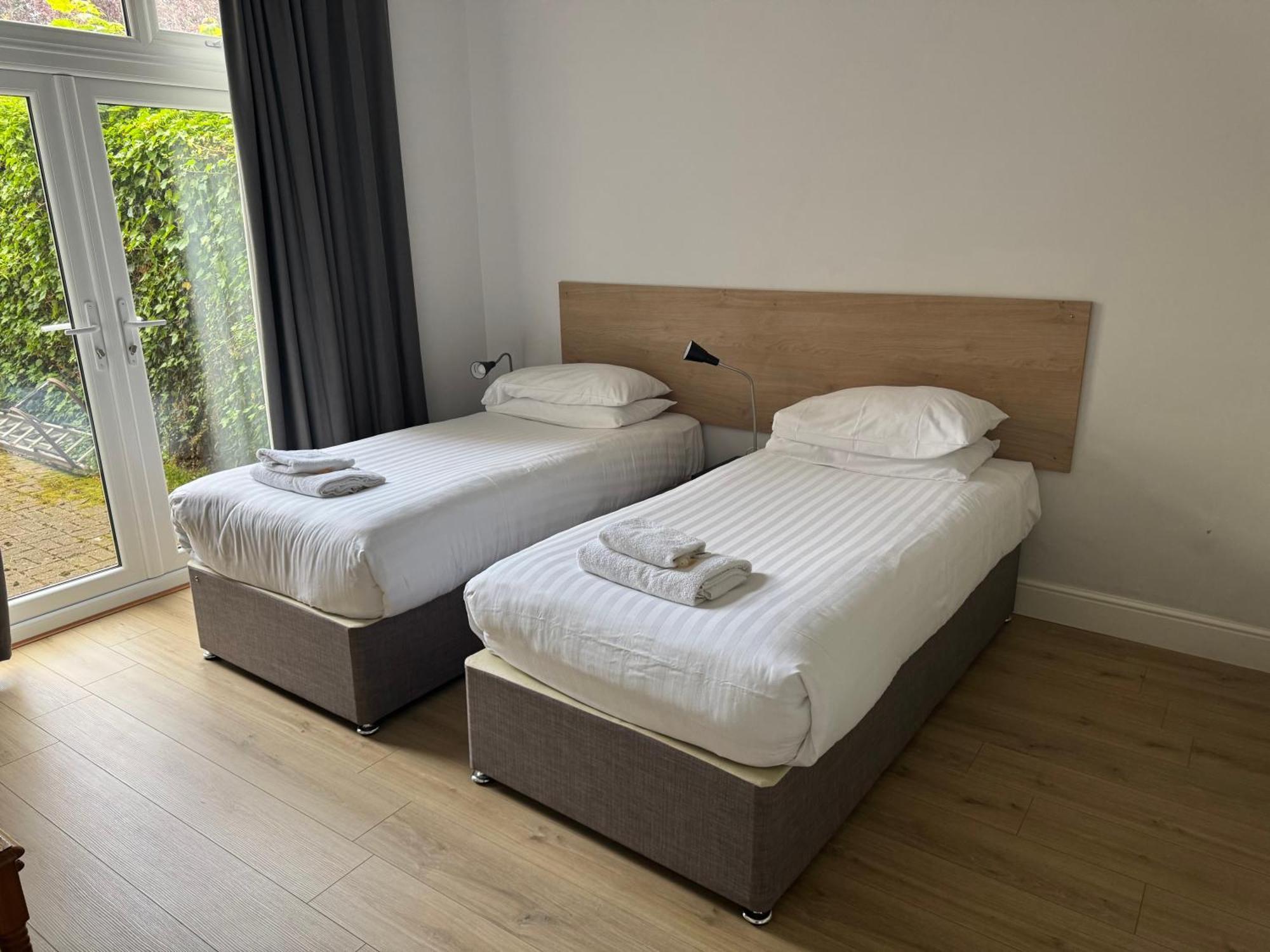 Brentwood Hotel Pensión 3*