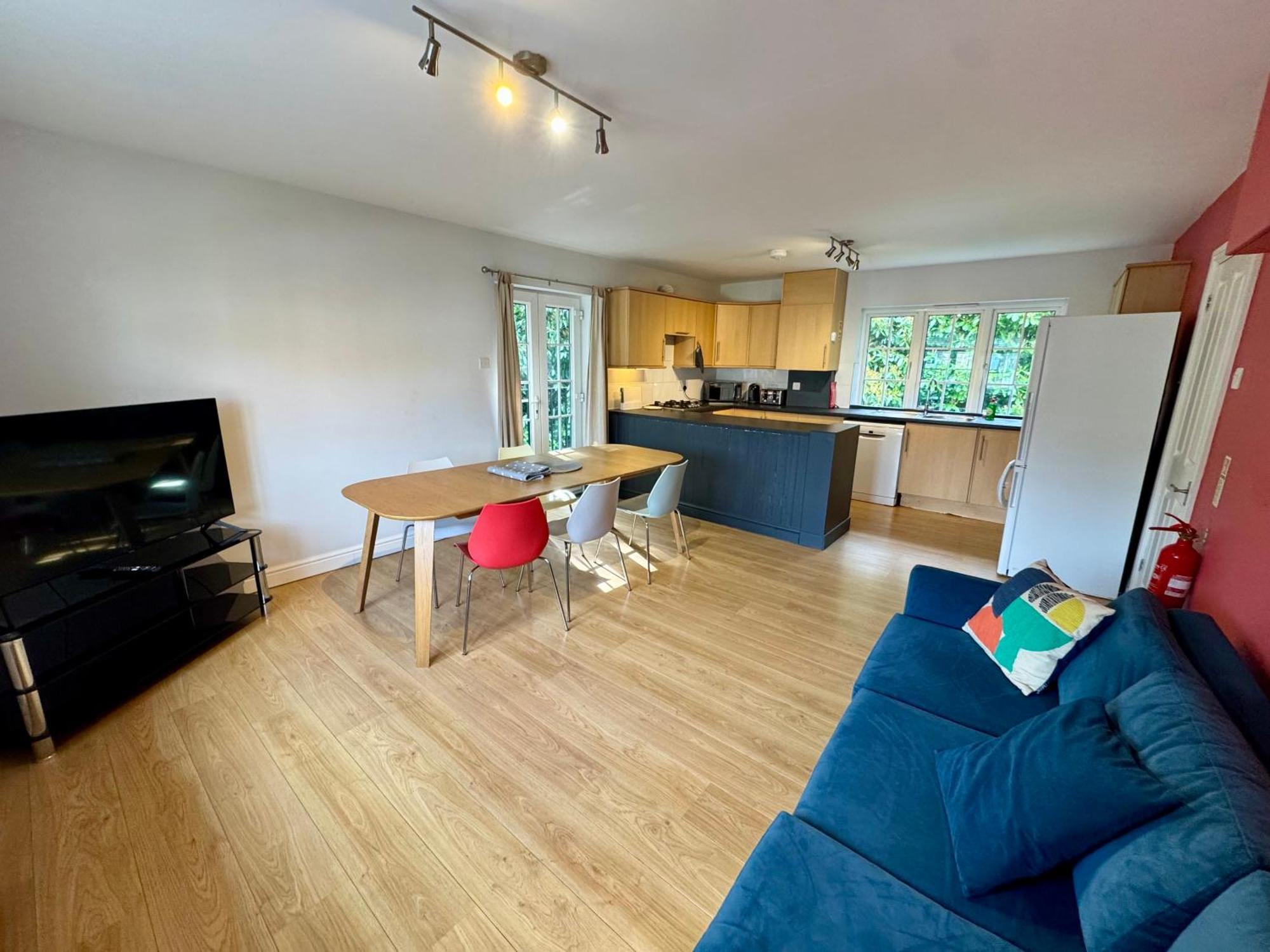 Brentwood Hotel 3*